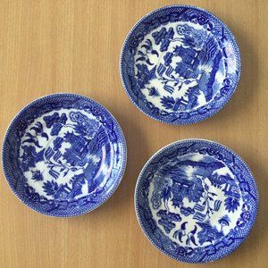 Three Vintage Japanese Porcelain Blue & White Blue Willow 5 3/4” Saucer Plates